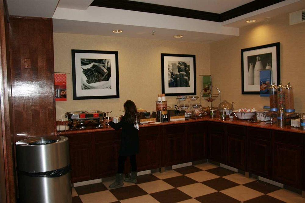 Hampton By Hilton Brattleboro Hotel Restaurant billede