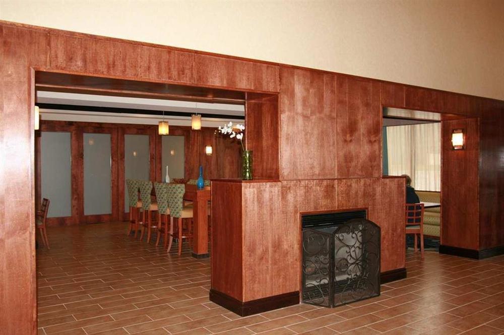Hampton By Hilton Brattleboro Hotel Interiør billede