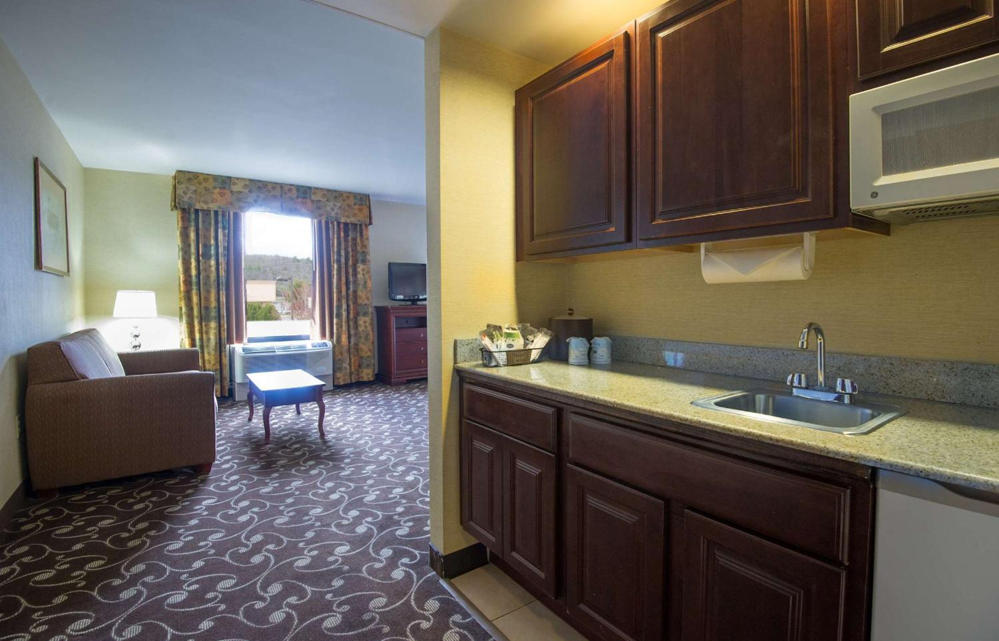 Hampton By Hilton Brattleboro Hotel Eksteriør billede